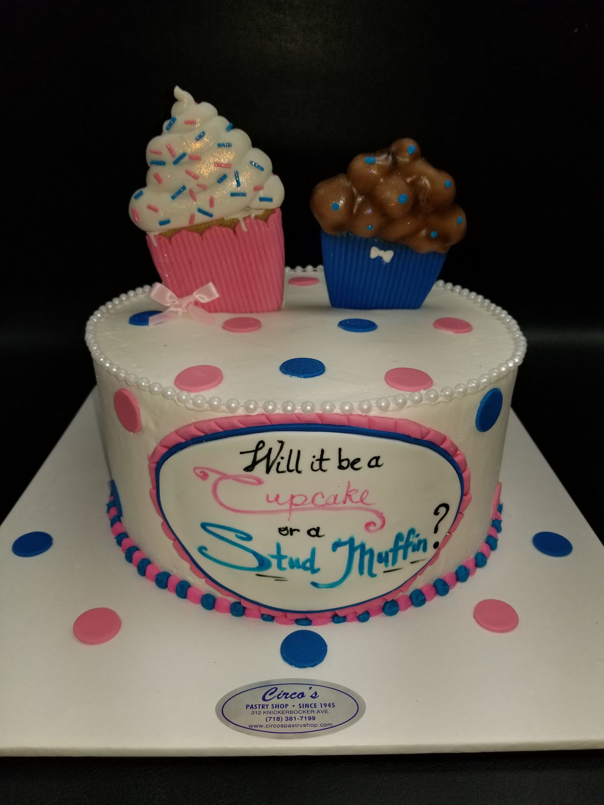 Gender reveal Cupcake vs. Stud muffin BS326