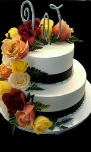 Cream Cake with Fresh Roses Cake - W020