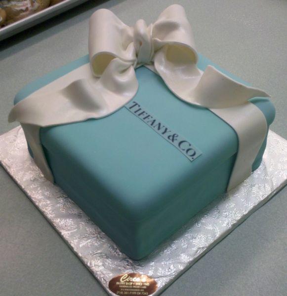 Tiffany Gift Box Cake - CS0280