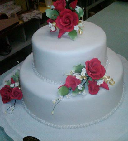 Small Elegant Wedding Cake - W083