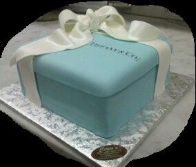 Tiffany Box Cake - W074
