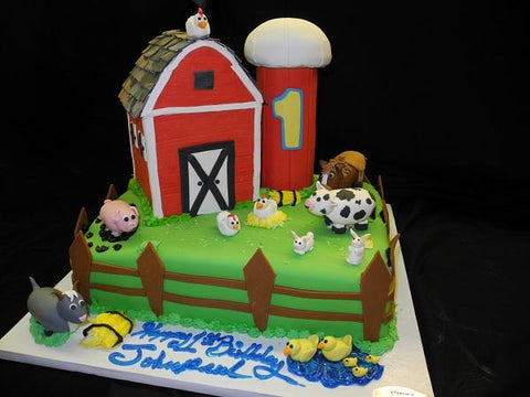 Farm Animal & Barn Cake - B0648