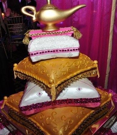 Dream of Genie Lamp Cake - CS0001