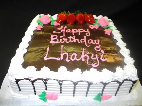 Chocolate Birthday Cake - B0721