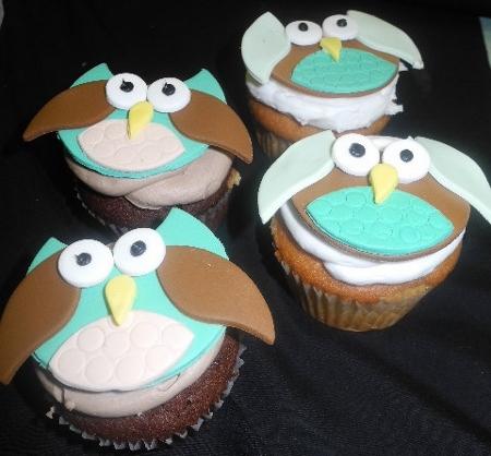 Owl Theme cup cakes - CC059