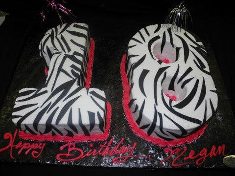 18th Birthday Cakes - B0833