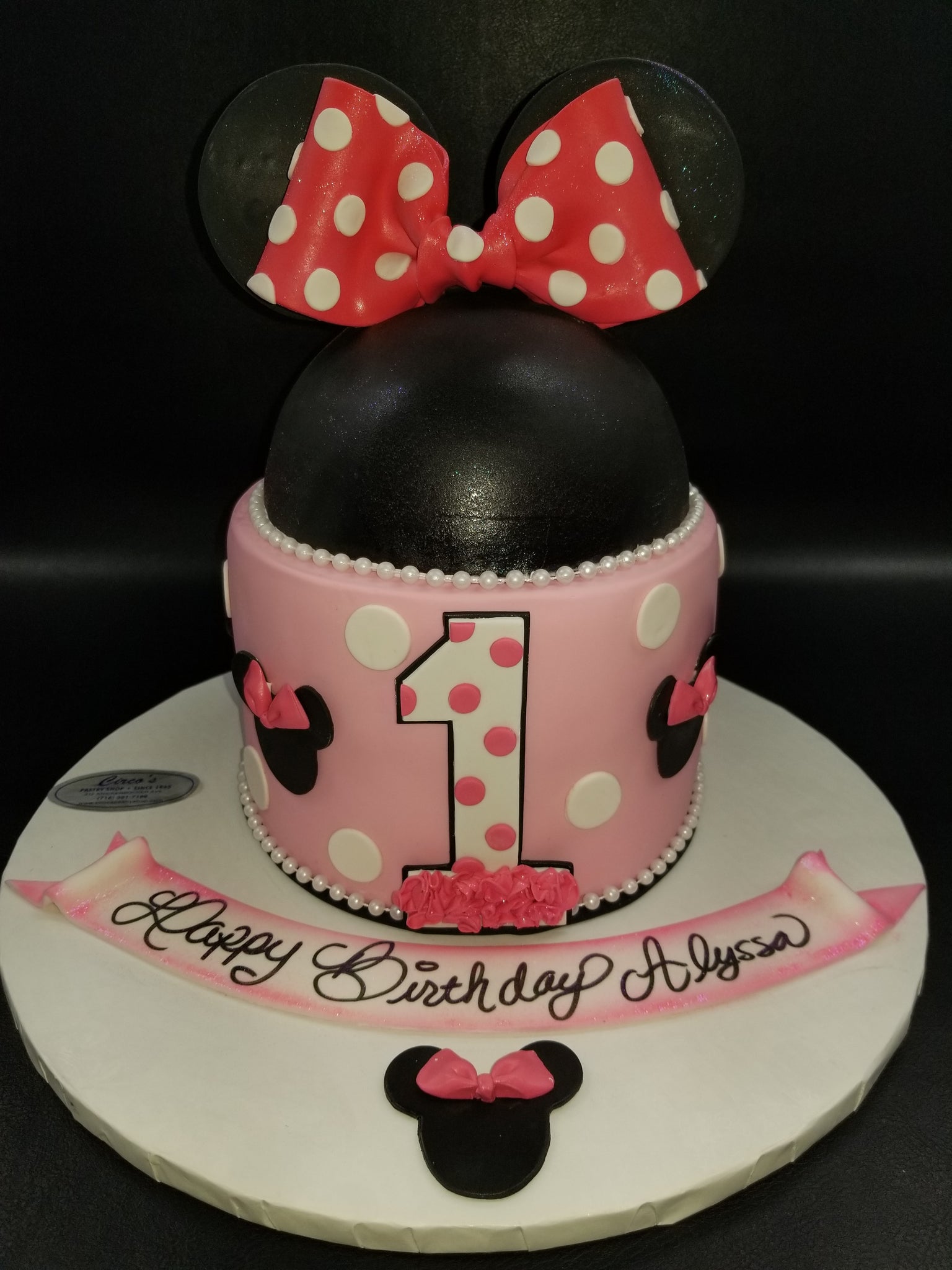 Minnie mouse cake B0849