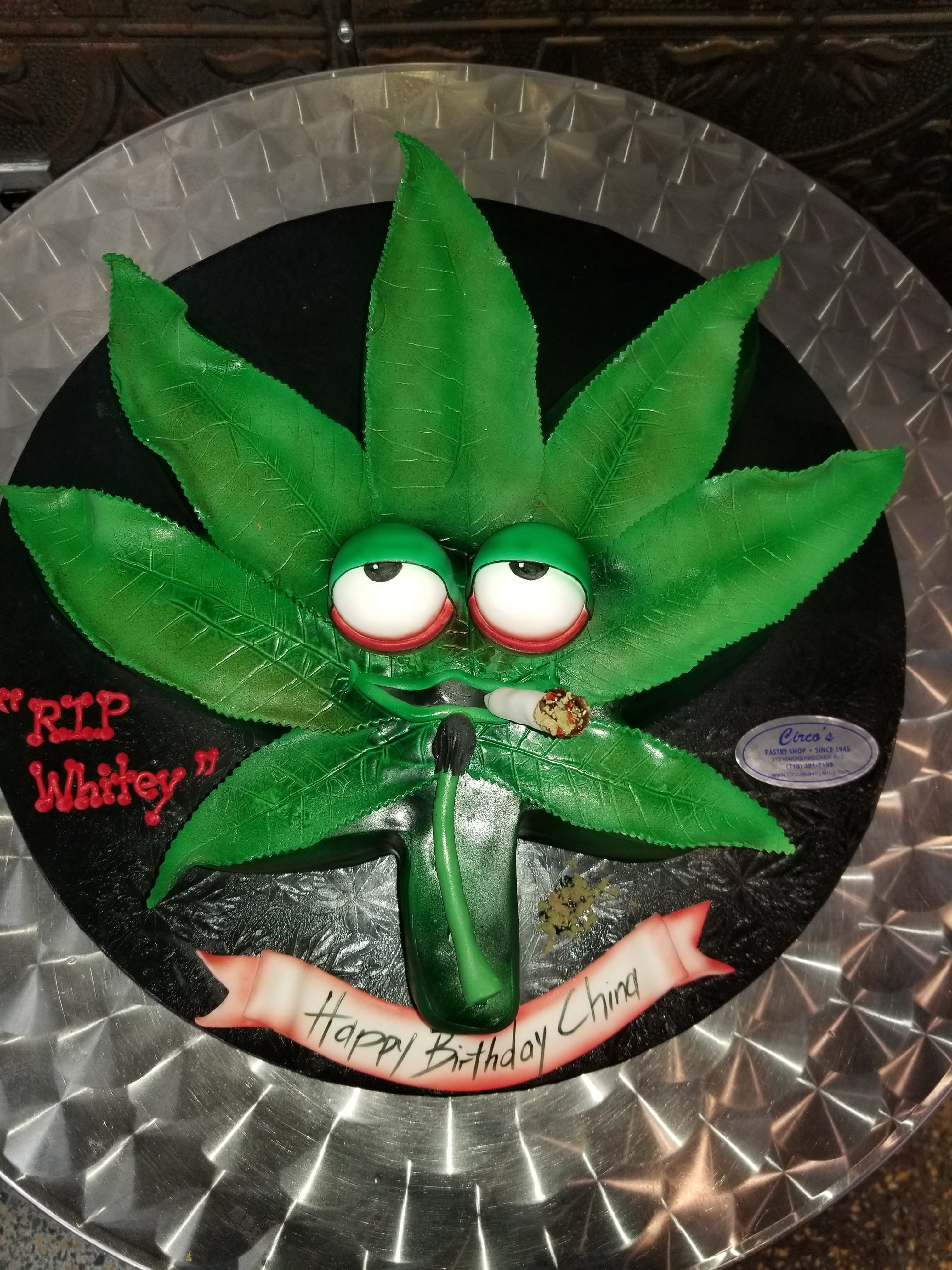 pothead birthday cake Marijuana leaf cake and cupcakes CS0297 – Circo's Pastry Shop