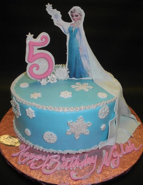 Frozen Icing Cake with 2D Elsa Image 