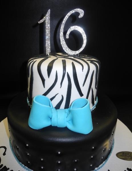 Sweet 16 Zebra Fondant Cake 