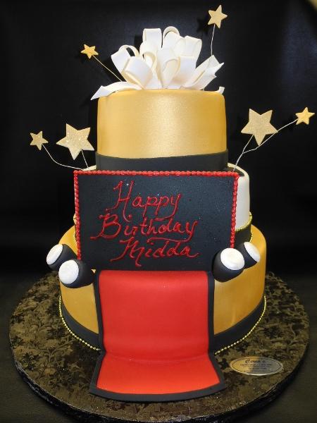 Yankee and Ranger Fondant Cake - B0235 – Circo's Pastry Shop