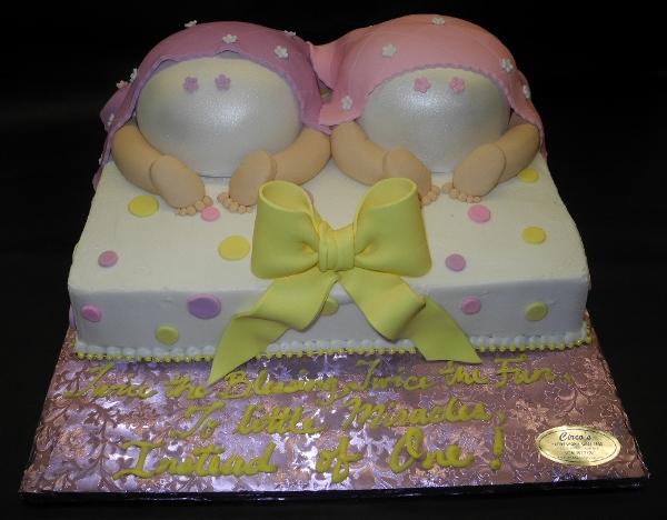 Baby Bottom Icing Cake with Polka Dots and Fondant Bow
