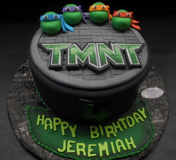 Ninja Turtles Fondant Birthday Cake with Edible Fondant Miniture Heads 