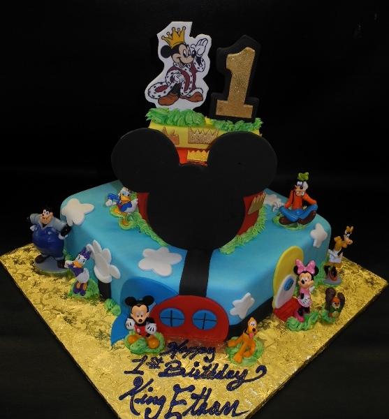 King Mickey 1st Birthday Fondant Cake 628