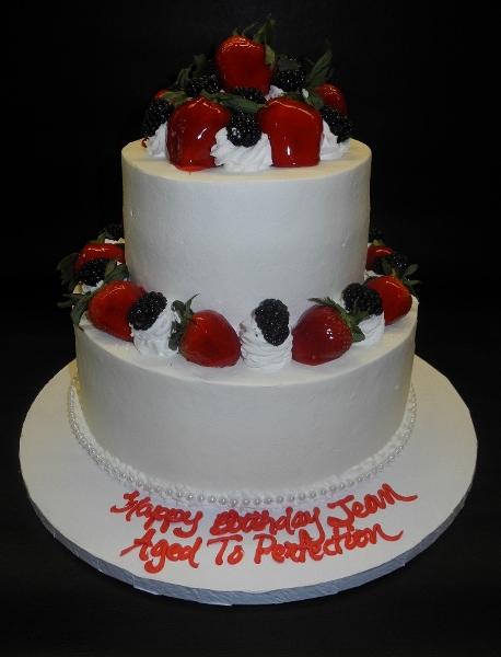 Wedding Cake Ideas | Strawberry wedding cakes, Wedding strawberries, Wedding  cake photos