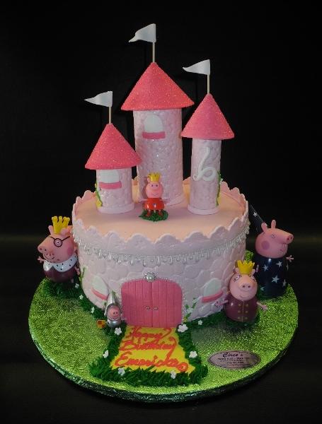 Peppa the Pig Castle Fondant Cake 