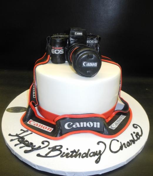 Camera Canon Fondant Cake 