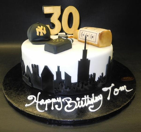 New York skyline fondant cake