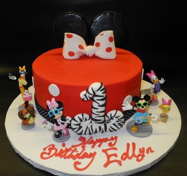 Mickey Mouse Fondant 1 tier Cake 