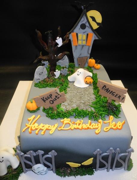 Snoopy House Inspired Fondant Cake Topper Handmade Edible Cake Topper 1 Set  - Etsy