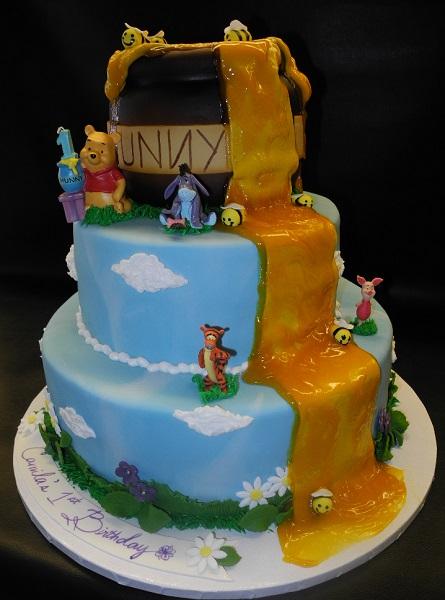 Winnie the Pooh cake