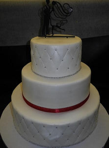 3 tier wedding cake 