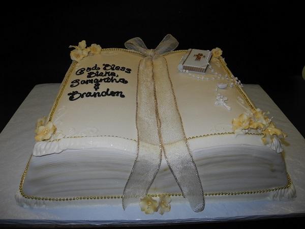 chocolate medium cake + bible #noellabakery #noellacaketoraja #kuetoraja  #kueultahtoraja #cakerantepao #cakeultahrantepao… | Instagram