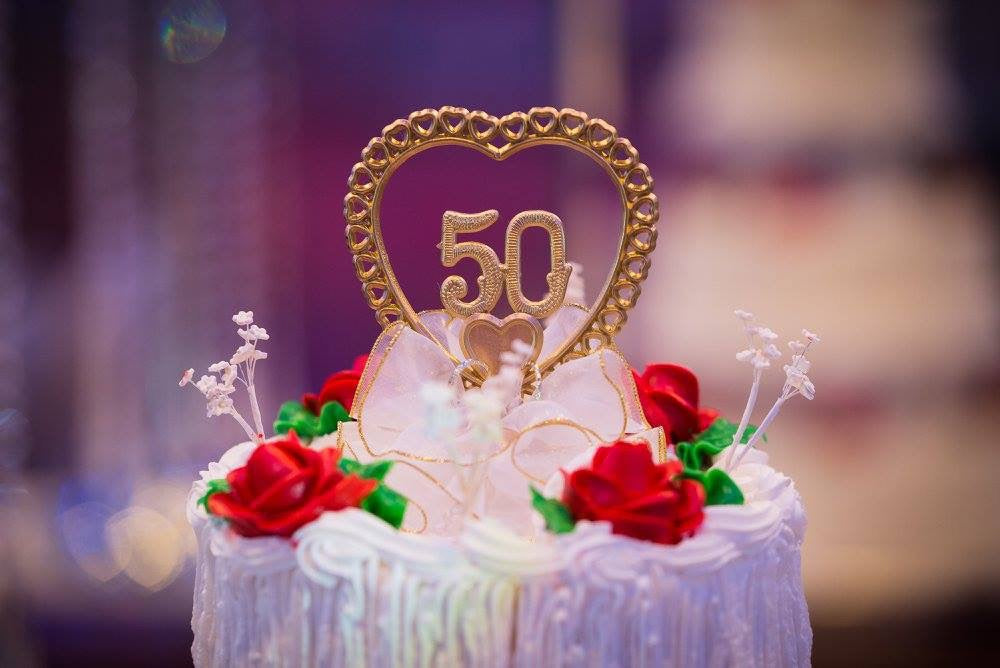 Traditional Wedding cake And 50th Anniversary cake W186