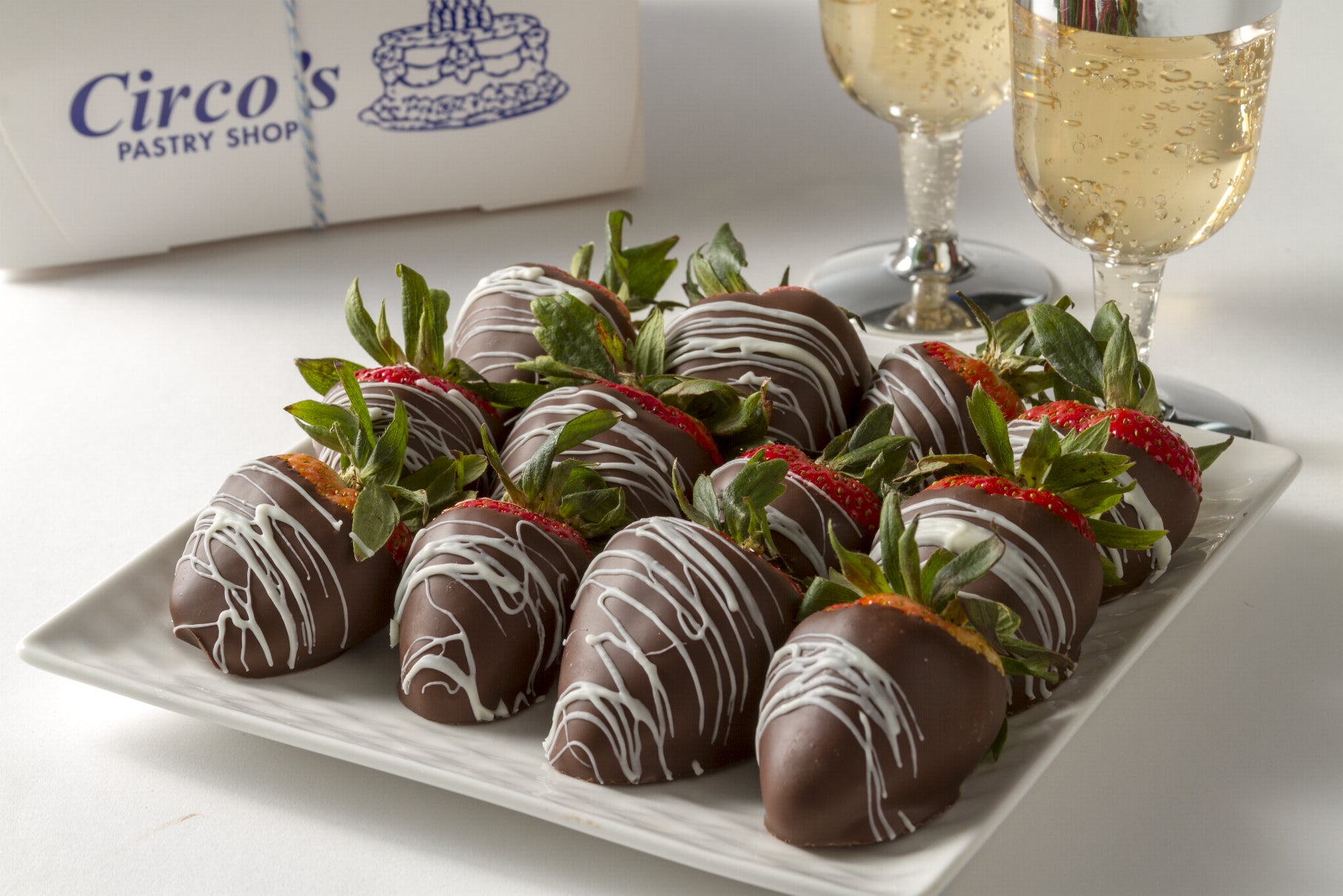 Chocolate Covered Strawberries 1 LB. Box For Local Delivery or Curbside Pickup ONLY